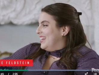 评论：Beanie Feldstein成为《如何打造女孩》中的独立摇滚女孩